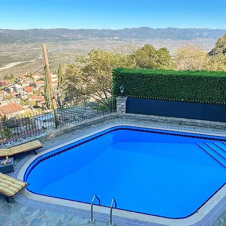 Prázdninový dům Beautiful With Pool Ipáti