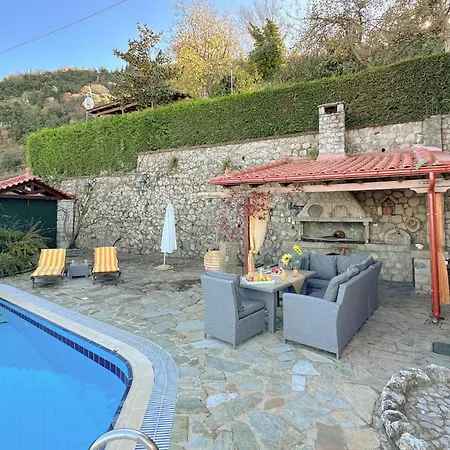 Beautiful With Pool *